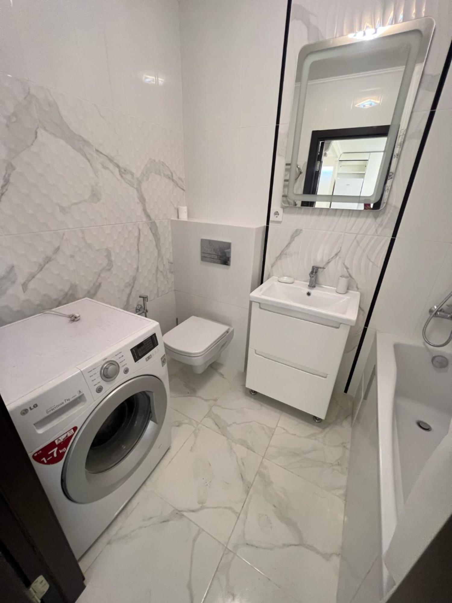 Green House Апартаменти В Новобудові По Вул Зелена 204 Lviv Eksteriør billede